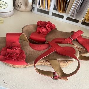 Sonoma Red Floral Women's Sandals